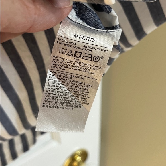 Banana Republic striped shirt - Picture 4 of 6